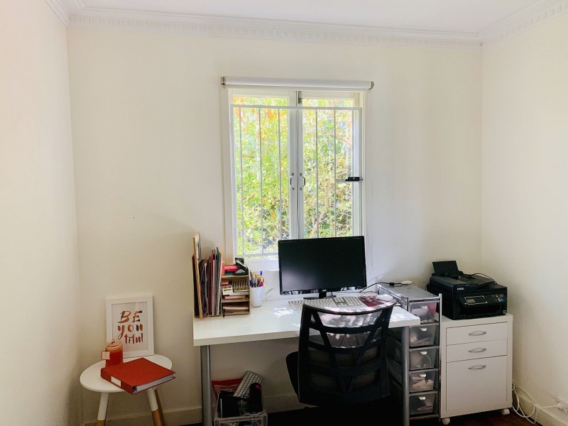 5 Aintree St, Holland Park West QLD 4121