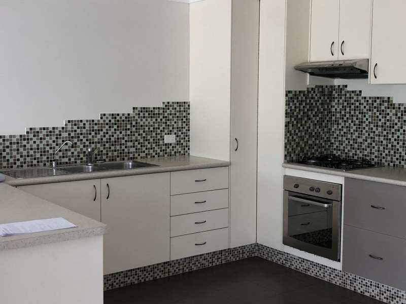 33 Warrener St, Nerang QLD 4211