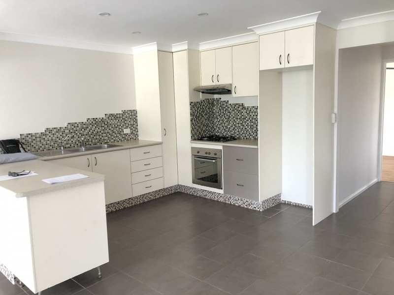 33 Warrener St, Nerang QLD 4211