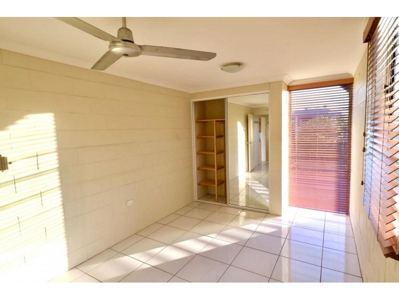 5/118 Mitchell St, North Ward QLD 4810