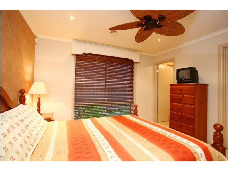 41 Fieldstone Bvd, Beaconsfield VIC 3807