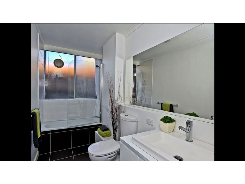 13/14 Ashfield St, Sandy Bay TAS 7005