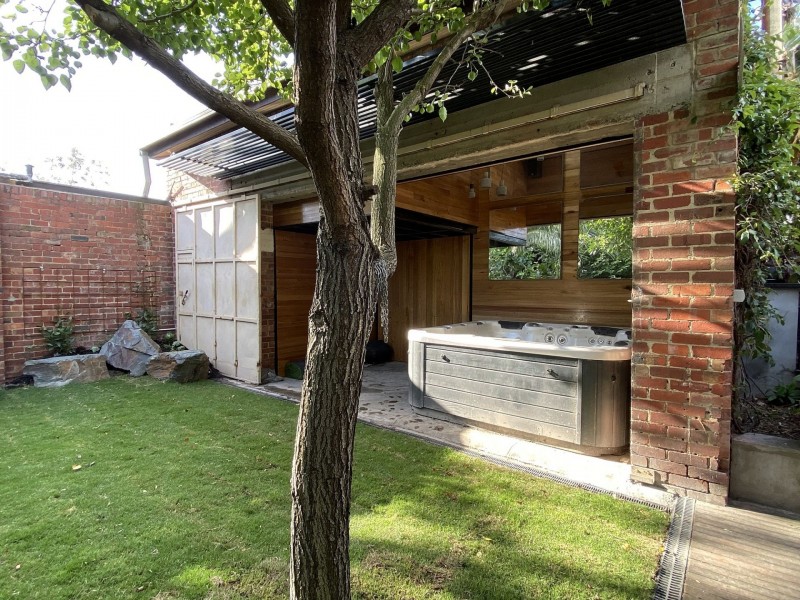 21 Prospect Gr, Northcote VIC 3070