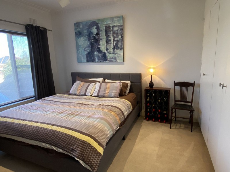 21 Prospect Gr, Northcote VIC 3070