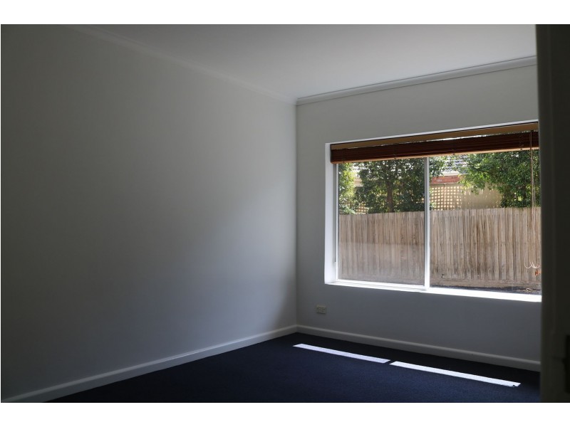 2/16A Latham St, Northcote VIC 3070