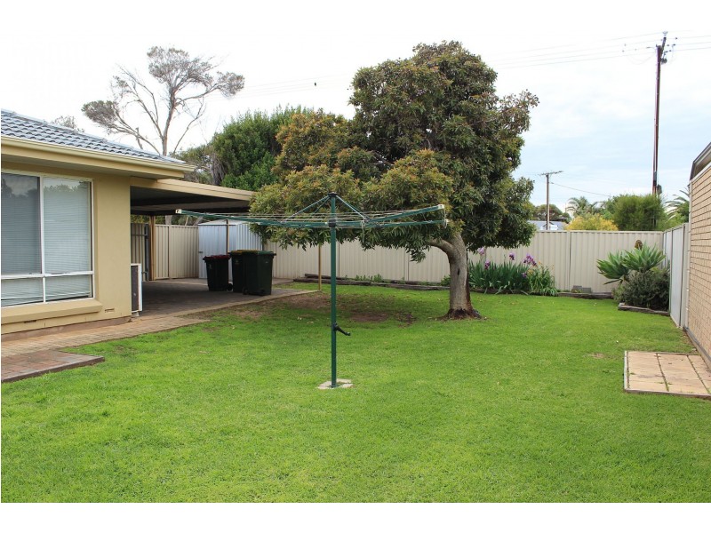 40 Whinnerah Ave, Aldinga Beach SA 5173