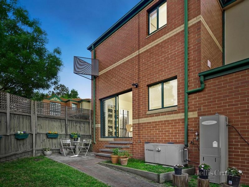 17/33 Leslie St, Donvale VIC 3111