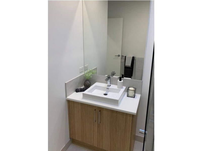 8/289 Mt Dandenong Rd, Croydon VIC 3136