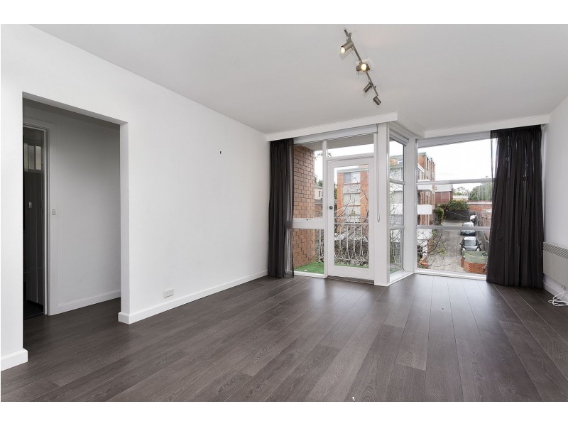 9/50 Morang Rd, Hawthorn VIC 3122