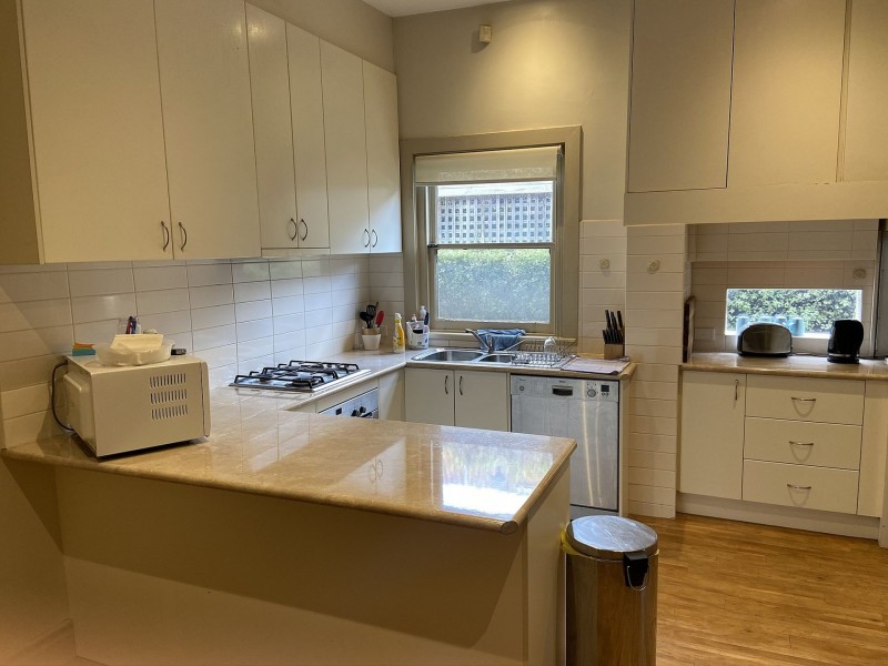 26 Holroyd Ave, St Kilda East VIC 3183