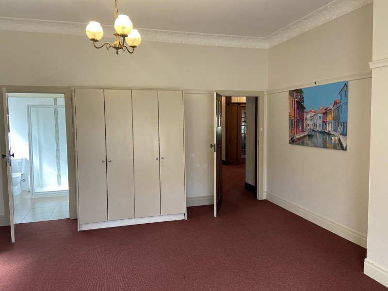 26 Holroyd Ave, St Kilda East VIC 3183