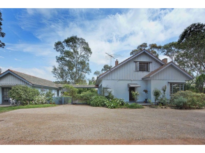 2070 Donnybrook Rd, Yan Yean VIC 3755
