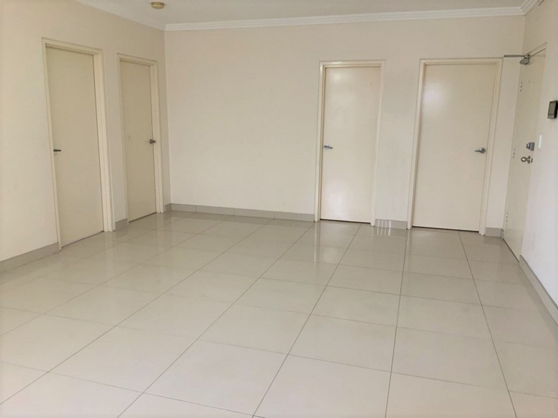 8/1-3 Oxford St, Merrylands NSW 2160