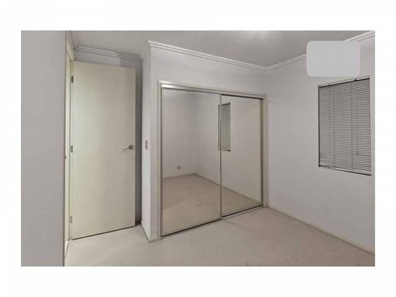 201/28 Dengate Lane, St Lucia QLD 4067