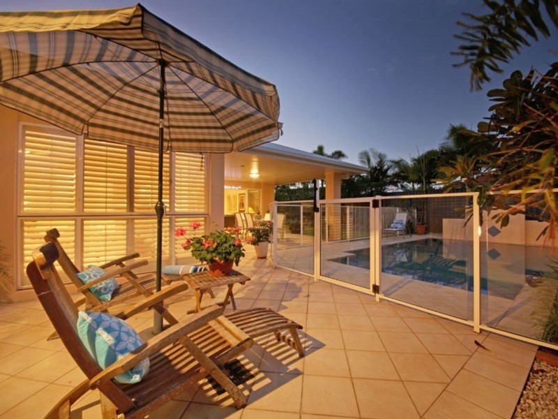 10 Volunteer St, Newport QLD 4020