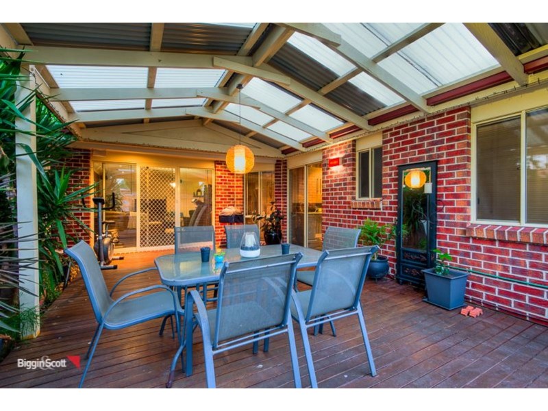 2/39 Normanby St, Cranbourne VIC 3977