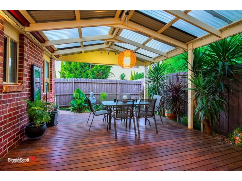 2/39 Normanby St, Cranbourne VIC 3977