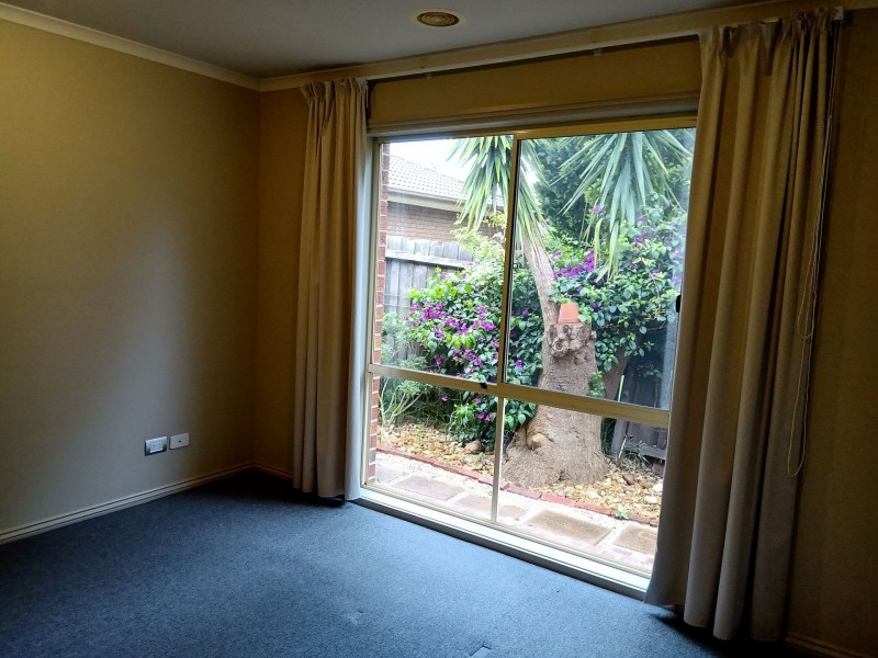 2/39 Normanby St, Cranbourne VIC 3977