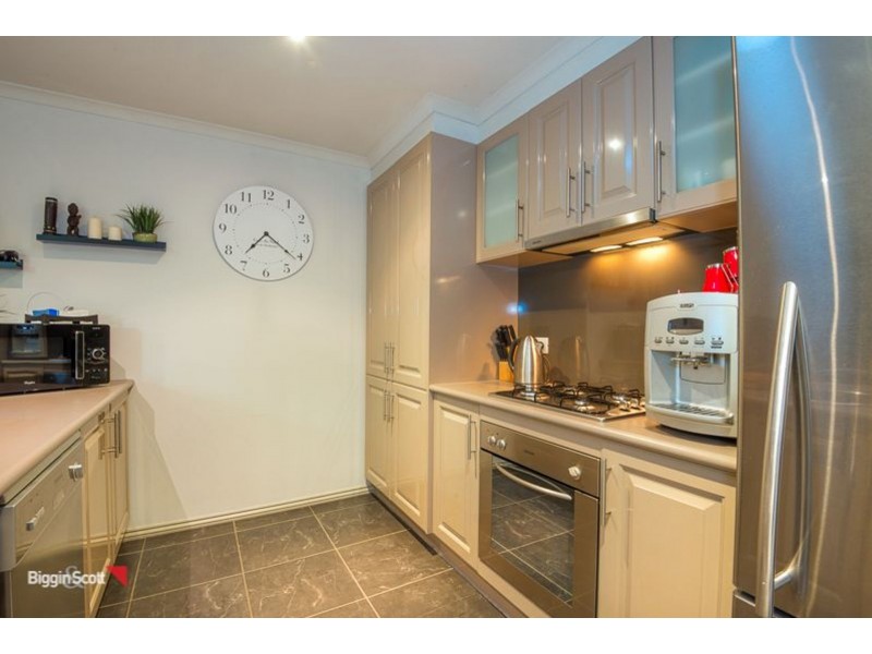 2/39 Normanby St, Cranbourne VIC 3977