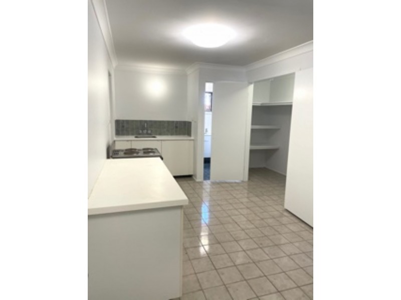 6A Redleaf St, Mansfield QLD 4122