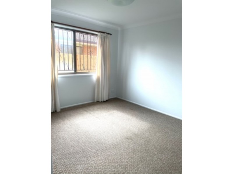 6A Redleaf St, Mansfield QLD 4122