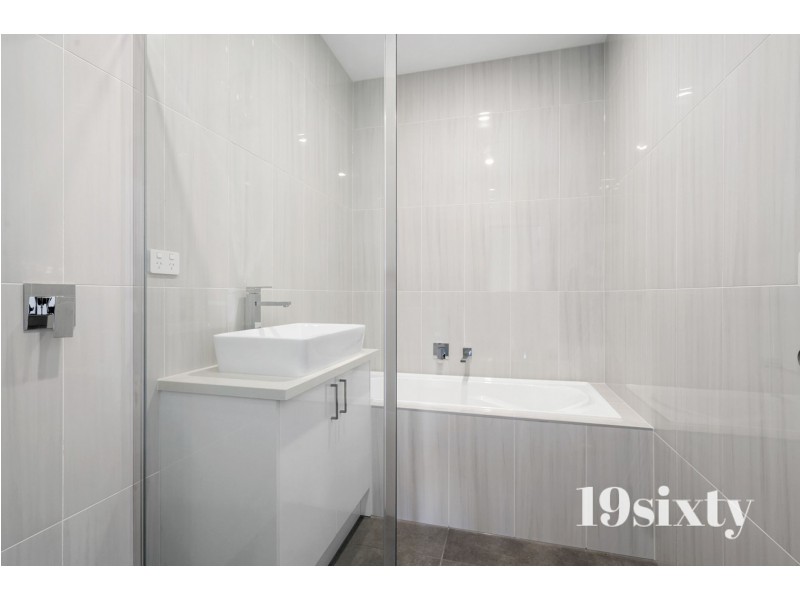 11 Roberta St, Dandenong VIC 3175