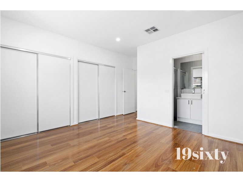 11 Roberta St, Dandenong VIC 3175