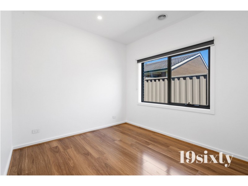 11 Roberta St, Dandenong VIC 3175
