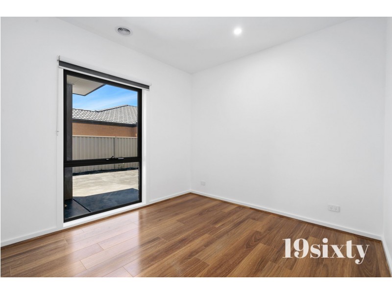 11 Roberta St, Dandenong VIC 3175