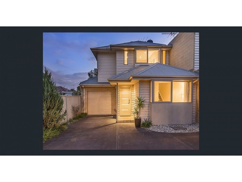 2/25 Clarendon Pde, West Footscray VIC 3012