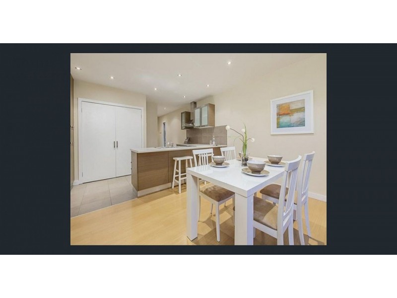 2/25 Clarendon Pde, West Footscray VIC 3012