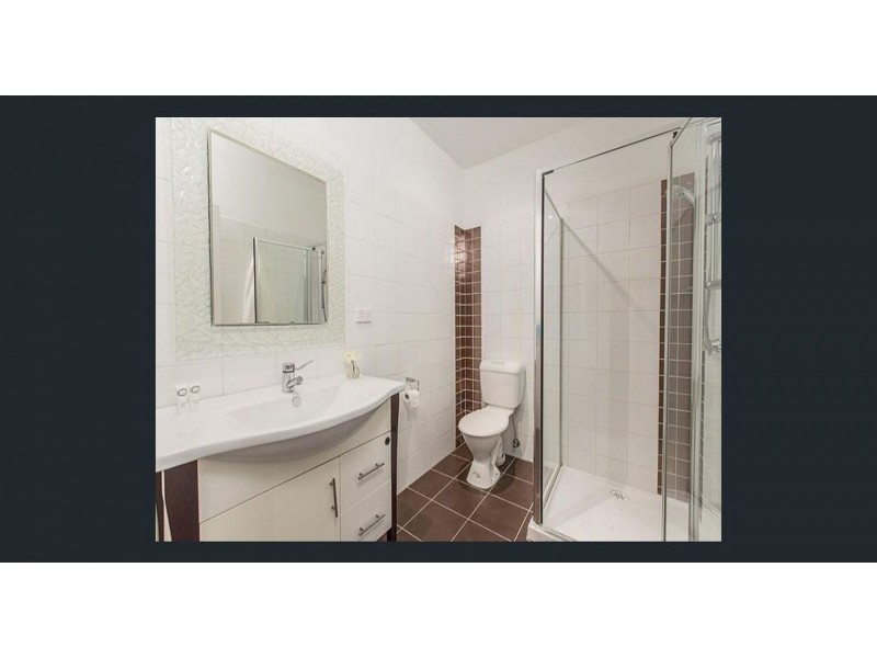 2/25 Clarendon Pde, West Footscray VIC 3012