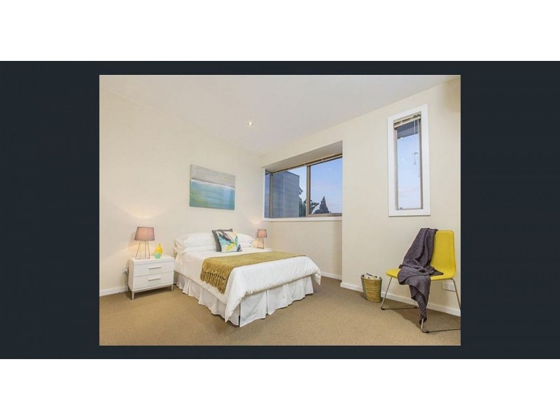 2/25 Clarendon Pde, West Footscray VIC 3012