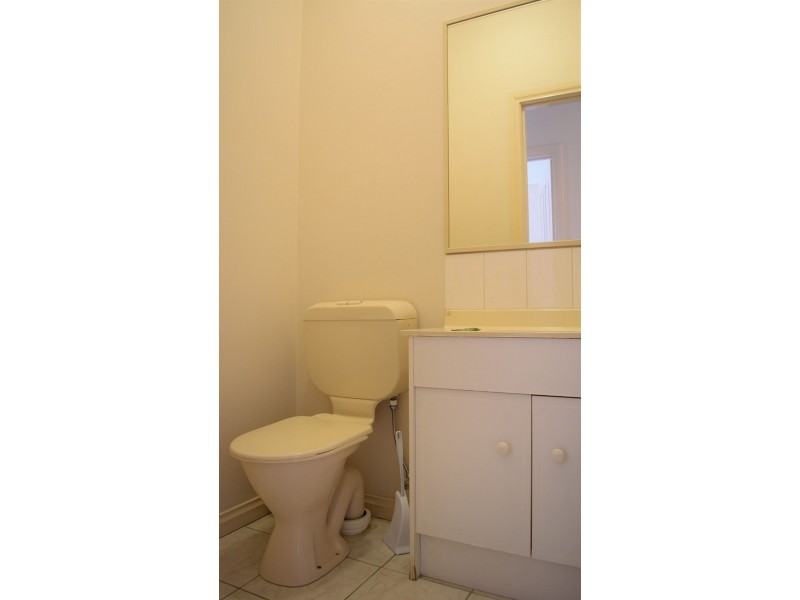 1/9 Short St, Glen Waverley VIC 3150