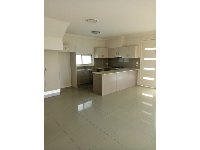 1/15 Broxbourne St, Westmead NSW 2145