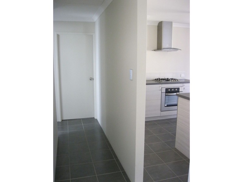 3 Flowerdale Ct, Millbridge WA 6232