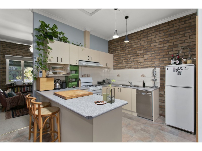 12 Oldis Ave, Northcote VIC 3070