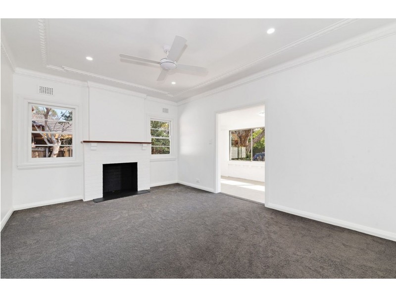 23 Moorefield Ave, Hunters Hill NSW 2110