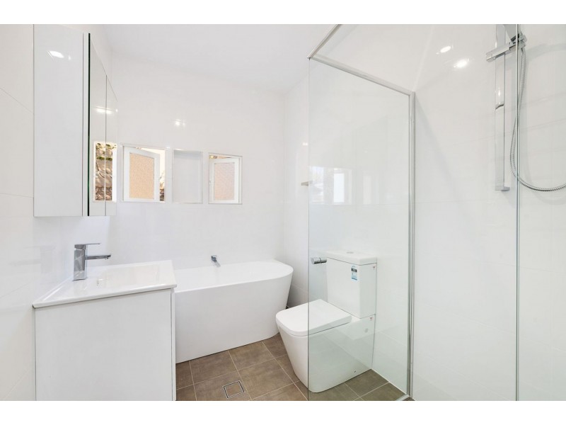 23 Moorefield Ave, Hunters Hill NSW 2110