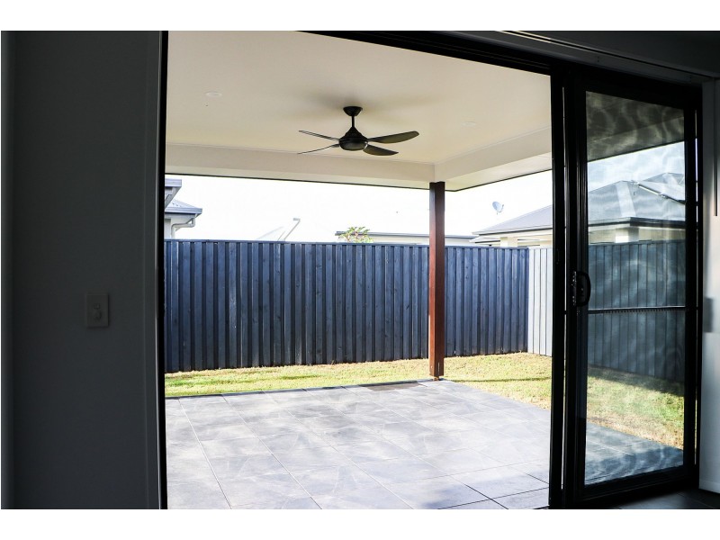 16 Limosa Way, Palmview QLD 4553