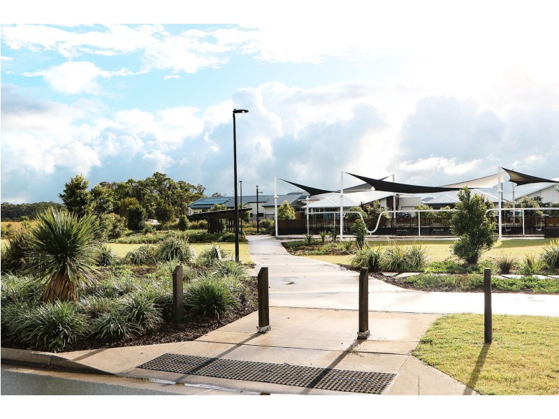 16 Limosa Way, Palmview QLD 4553