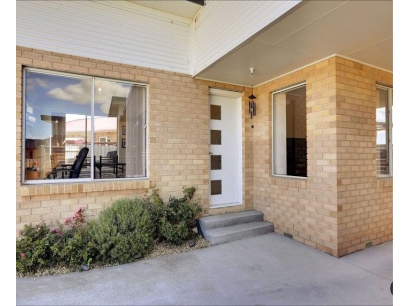 2/17 Lucas Pl, Brighton TAS 7030