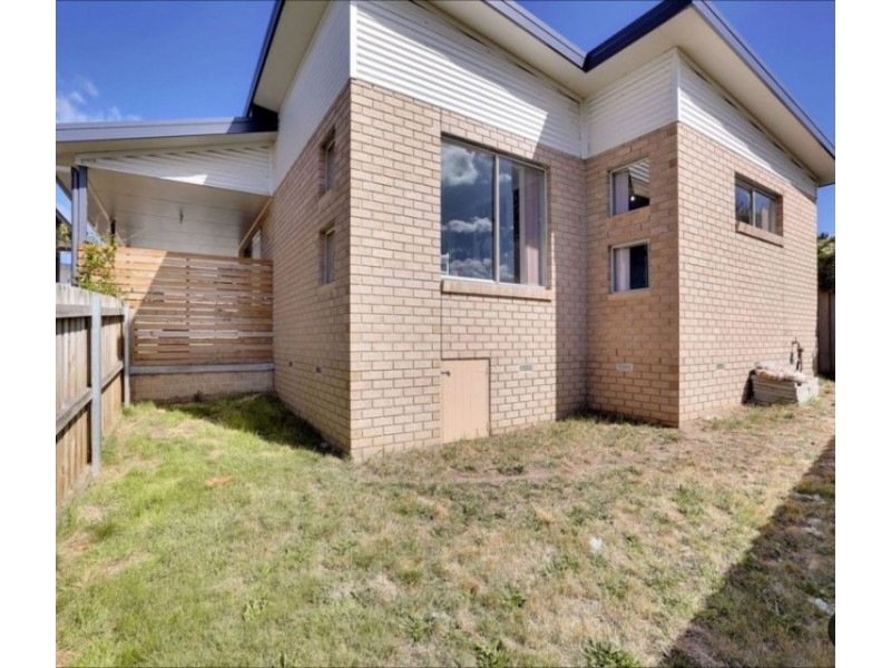 2/17 Lucas Pl, Brighton TAS 7030