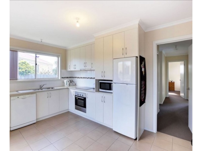 2/17 Lucas Pl, Brighton TAS 7030
