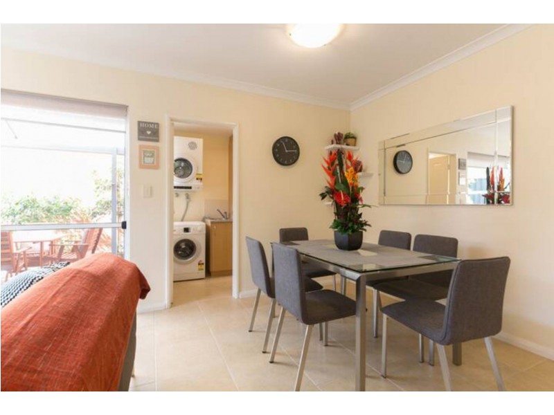 10/8-10 Salford St, Victoria Park WA 6100