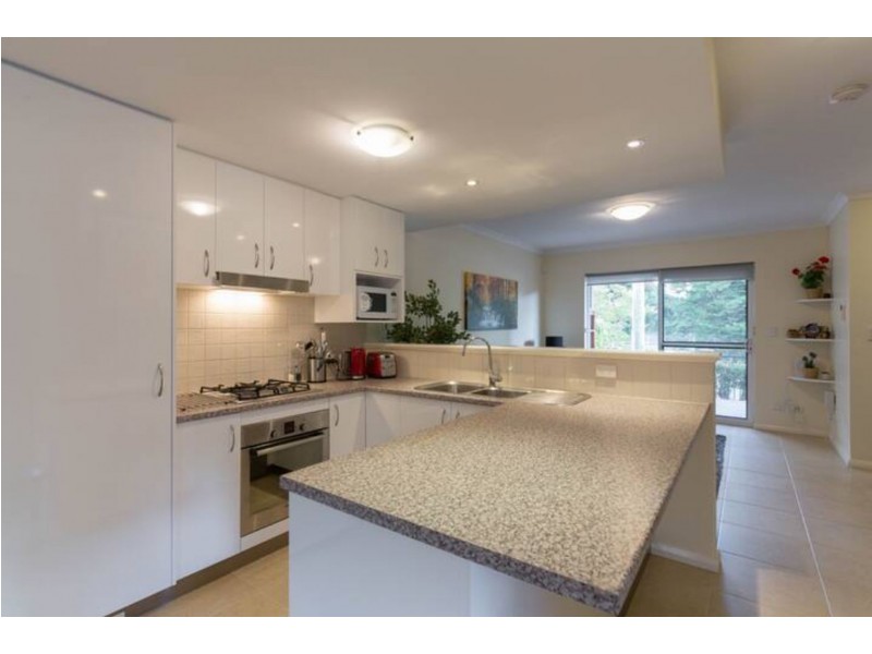 10/8-10 Salford St, Victoria Park WA 6100