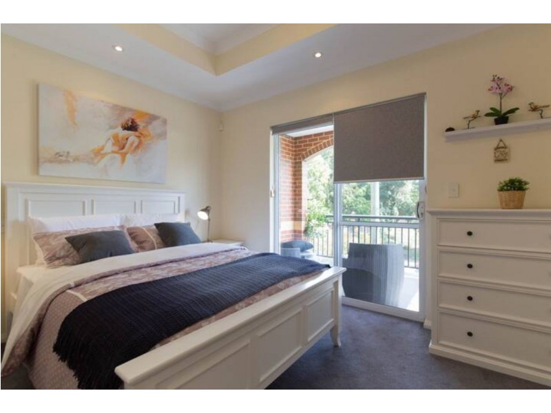 10/8-10 Salford St, Victoria Park WA 6100