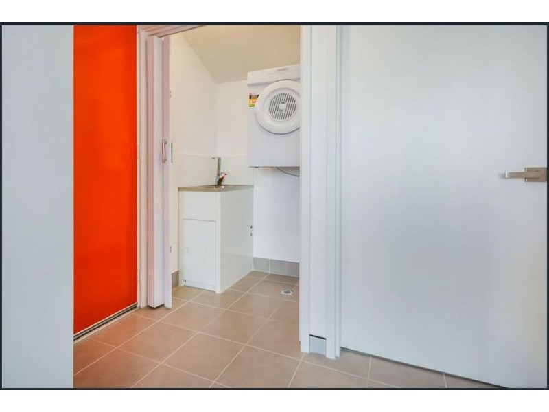 8/47 Carden Dr, Cannington WA 6107