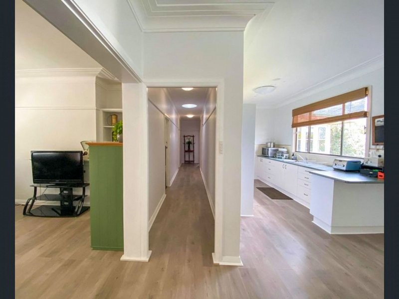 6 Maiden Ave, Taree NSW 2430