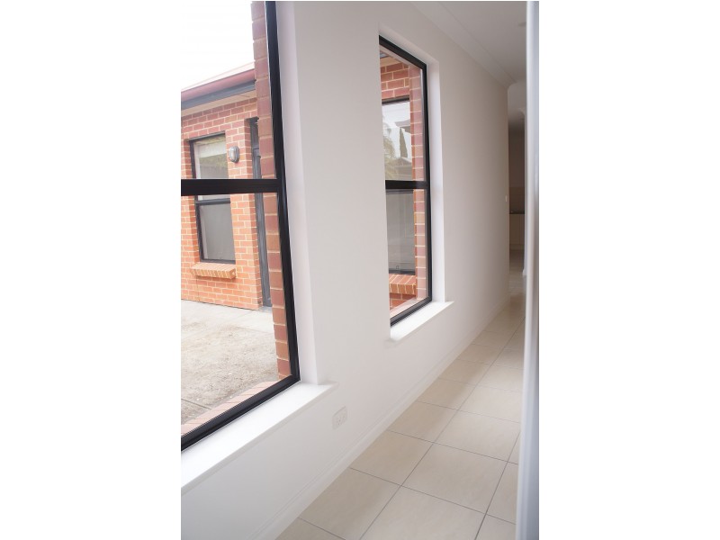 1 Reynolds Rd, Campbelltown SA 5074